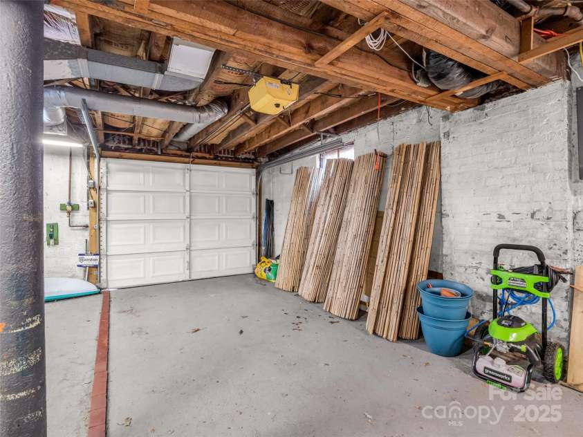 109 Falls Street, Morganton, NC 28655.  MLS# CAR4266712, YatesRealty ID 27942. 