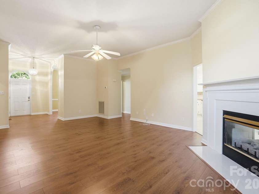 1506 Village Court, Gastonia, NC 28054.  MLS# CAR4389565, YatesRealty ID 27943. 