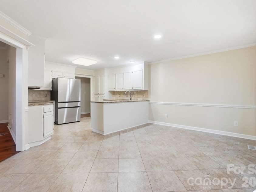 1506 Village Court, Gastonia, NC 28054.  MLS# CAR4389565, YatesRealty ID 27943. 