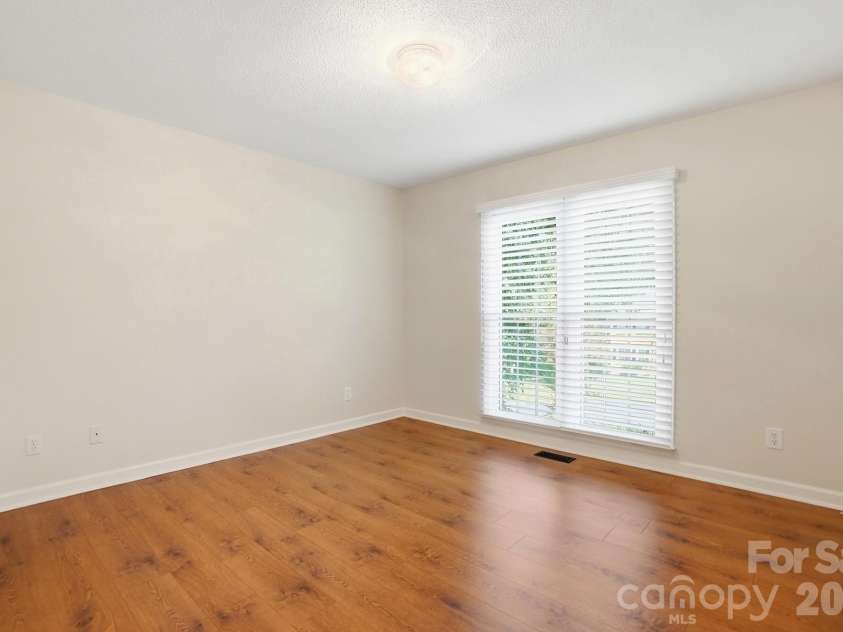 1506 Village Court, Gastonia, NC 28054.  MLS# CAR4389565, YatesRealty ID 27943. 
