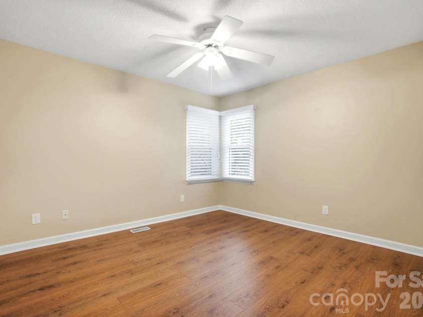 1506 Village Court, Gastonia, NC 28054.  MLS# CAR4389565, YatesRealty ID 27943. 