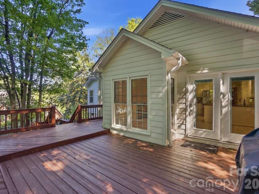 1506 Village Court, Gastonia, NC 28054.  MLS# CAR4389565, YatesRealty ID 27943. 