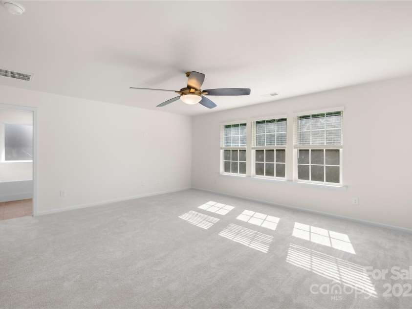 17413 Caddy Court, Charlotte, NC 28278.  MLS# CAR4245215, YatesRealty ID 27943. Primary Bedroom