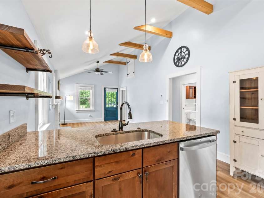 130 Winston Avenue, Asheville, NC 28803.  MLS# CAR4385170, YatesRealty ID 27944. Bright open space