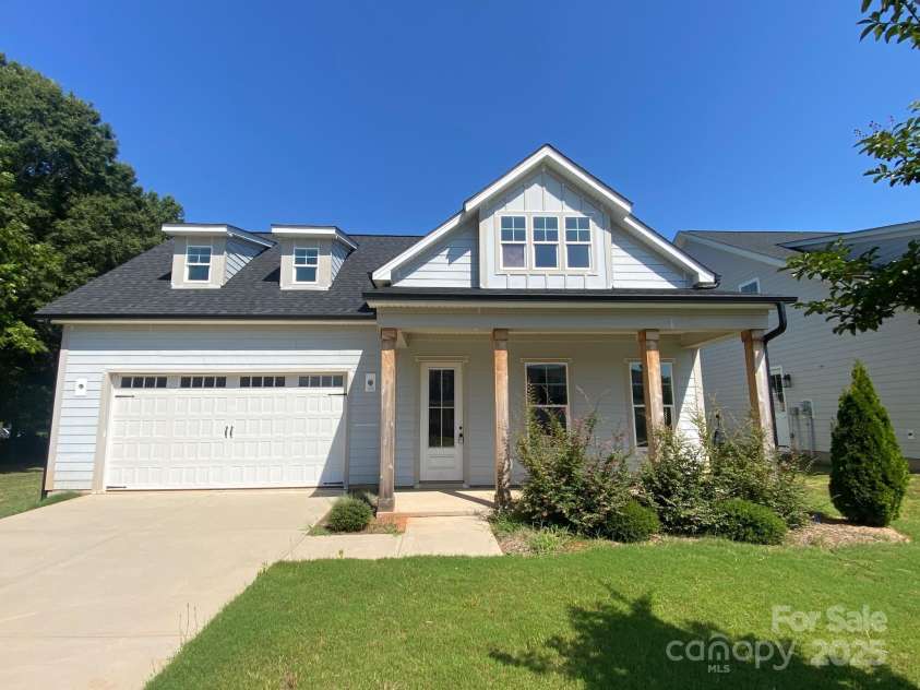 13714 Tranquil Day Drive, Matthews, NC 28105.  MLS# CAR4284421, YatesRealty ID 27944. 
