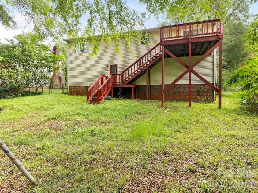 6534 Rollingridge Drive, Charlotte, NC 28211.  MLS# CAR4387248, YatesRealty ID 27945. Rear View