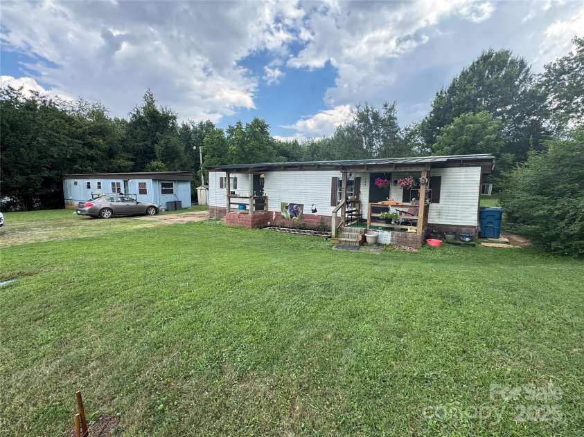 120 Rosy Apple Lane, Statesville, NC 28625.  MLS# CAR4276363, YatesRealty ID 27947. Both Trailers