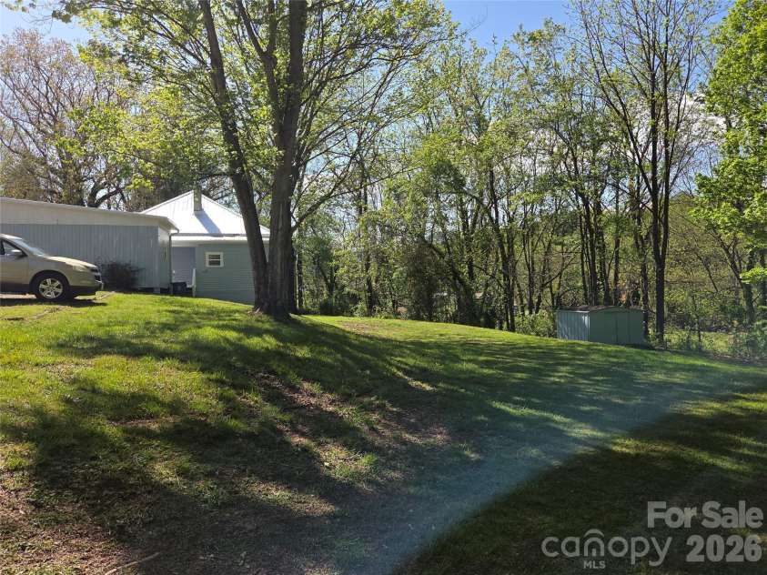 267 Beaverdam Street, Canton, NC 28716.  MLS# CAR4375604, YatesRealty ID 27948. Yard