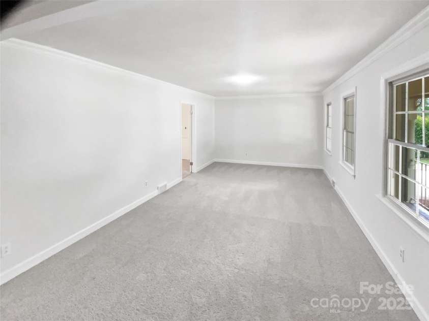 302 Melinda Avenue, Kannapolis, NC 28083.  MLS# CAR4266774, YatesRealty ID 27949. 