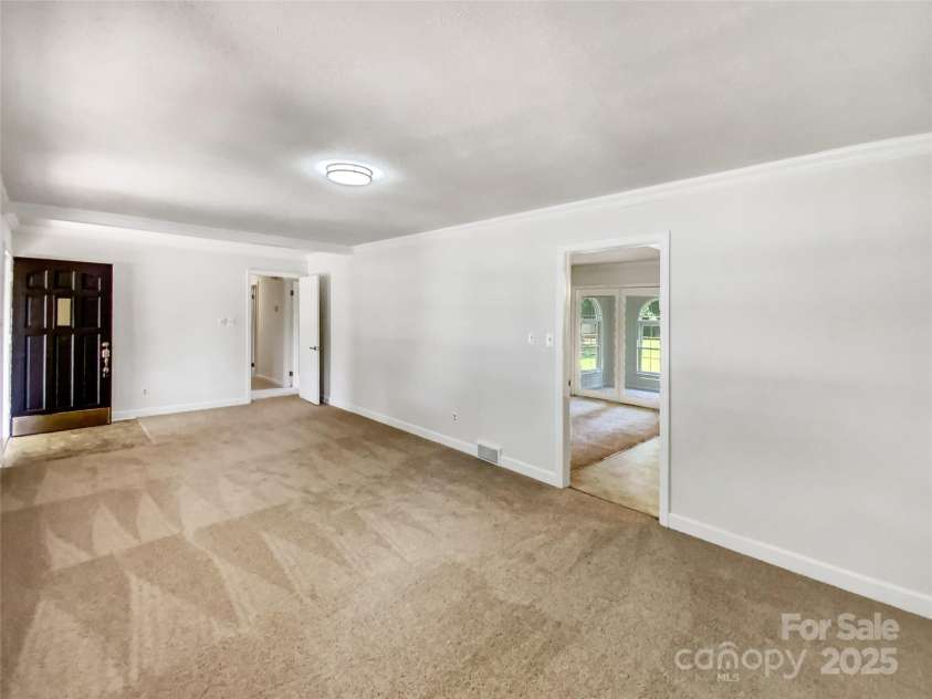 302 Melinda Avenue, Kannapolis, NC 28083.  MLS# CAR4266774, YatesRealty ID 27949. 