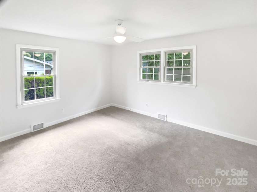 302 Melinda Avenue, Kannapolis, NC 28083.  MLS# CAR4266774, YatesRealty ID 27949. 