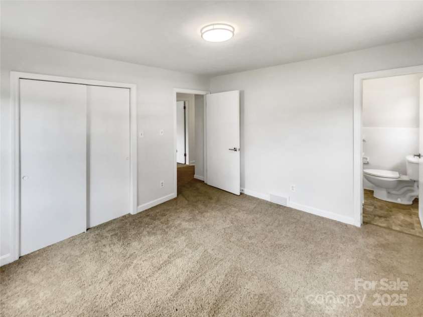 302 Melinda Avenue, Kannapolis, NC 28083.  MLS# CAR4266774, YatesRealty ID 27949. 