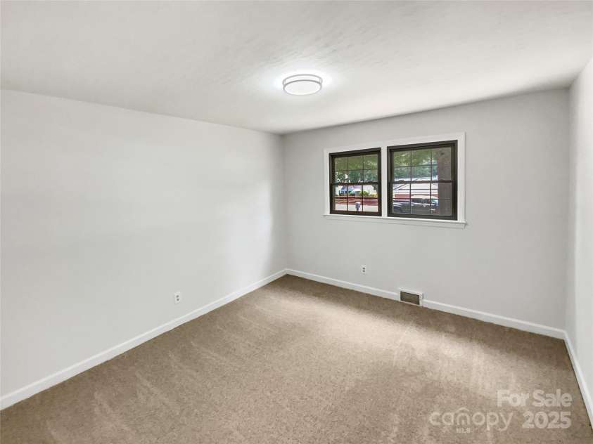 302 Melinda Avenue, Kannapolis, NC 28083.  MLS# CAR4266774, YatesRealty ID 27949. 