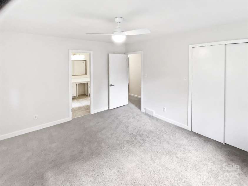 302 Melinda Avenue, Kannapolis, NC 28083.  MLS# CAR4266774, YatesRealty ID 27949. 