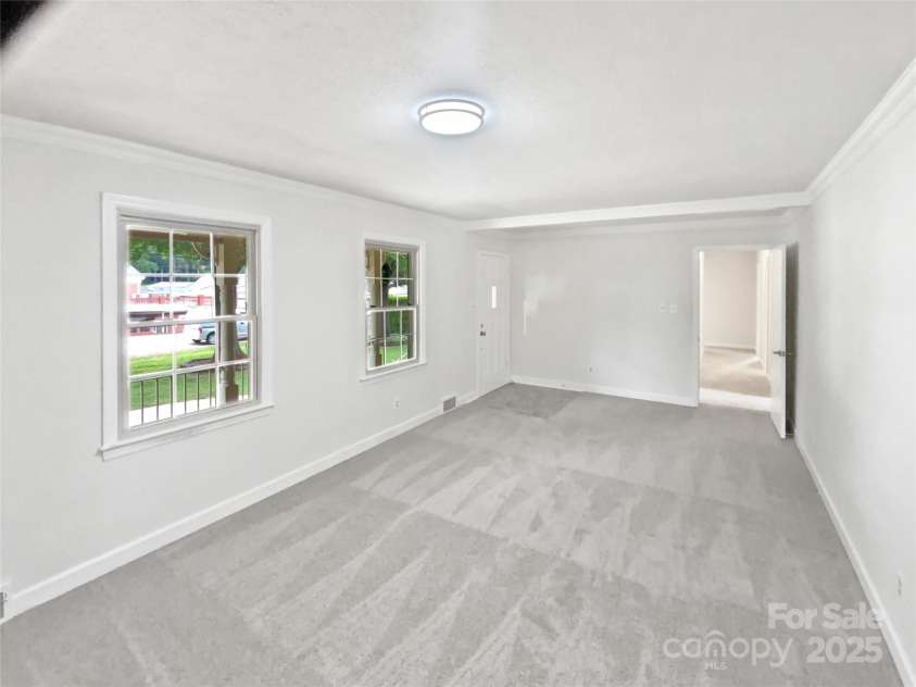 302 Melinda Avenue, Kannapolis, NC 28083.  MLS# CAR4266774, YatesRealty ID 27949. 