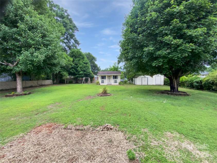 302 Melinda Avenue, Kannapolis, NC 28083.  MLS# CAR4266774, YatesRealty ID 27949. 