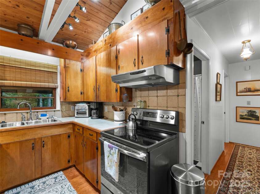 210 Ballard Road, Brevard, NC 28712.  MLS# CAR4300398, YatesRealty ID 2795. Kitchen