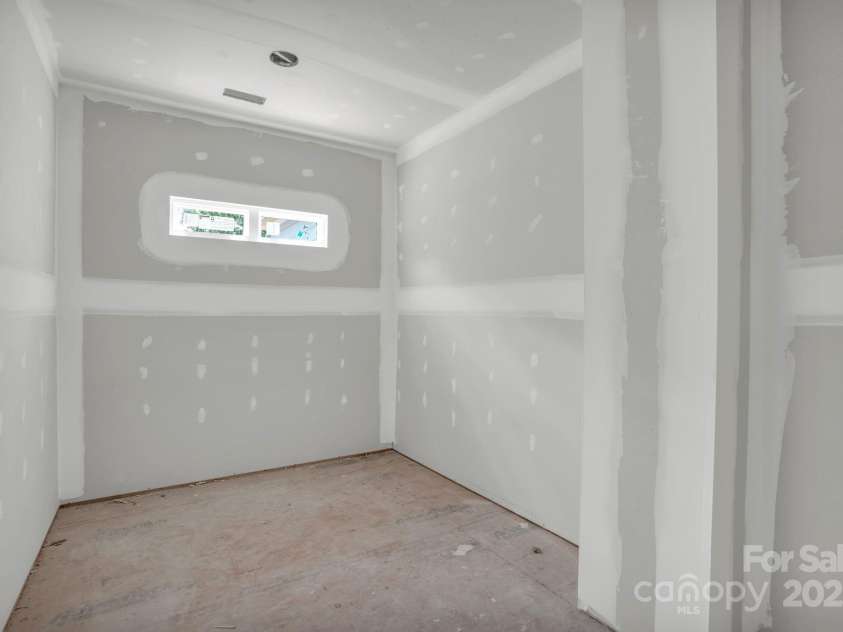 4918 Buckingham Drive, Charlotte, NC 28209.  MLS# CAR4264299, YatesRealty ID 2795. 