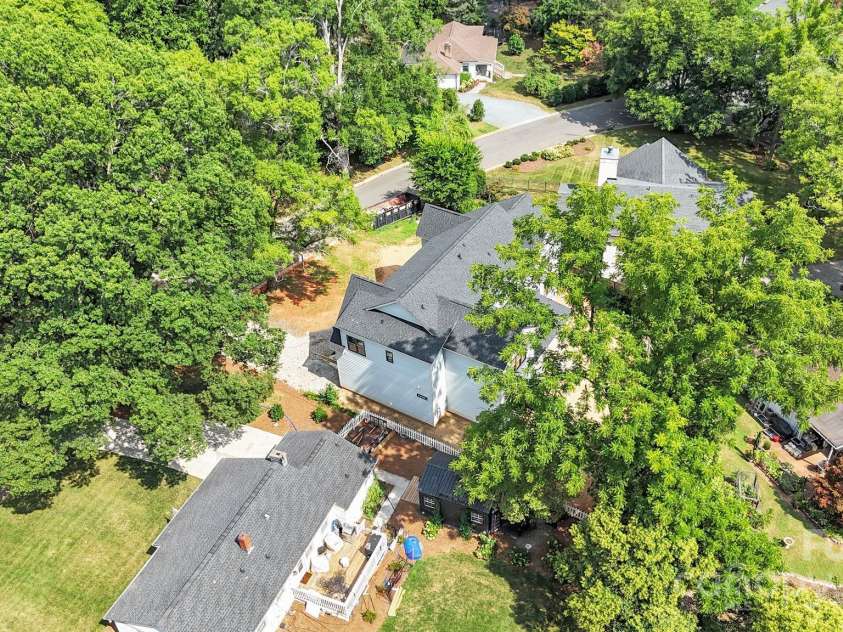 4918 Buckingham Drive, Charlotte, NC 28209.  MLS# CAR4264299, YatesRealty ID 2795. 