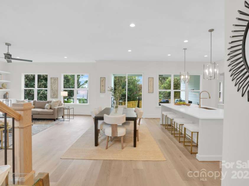 4918 Buckingham Drive, Charlotte, NC 28209.  MLS# CAR4306758, YatesRealty ID 2795. 