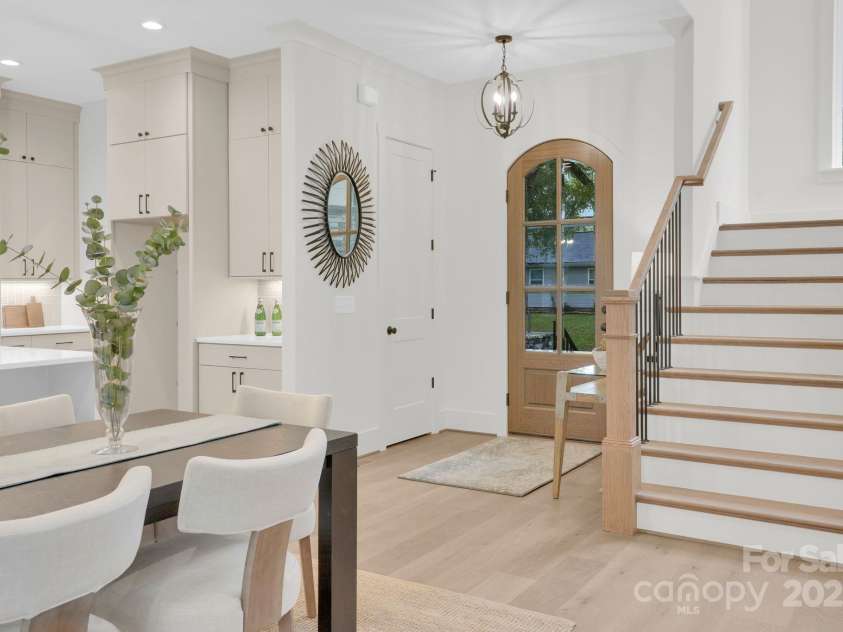 4918 Buckingham Drive, Charlotte, NC 28209.  MLS# CAR4306758, YatesRealty ID 2795. 