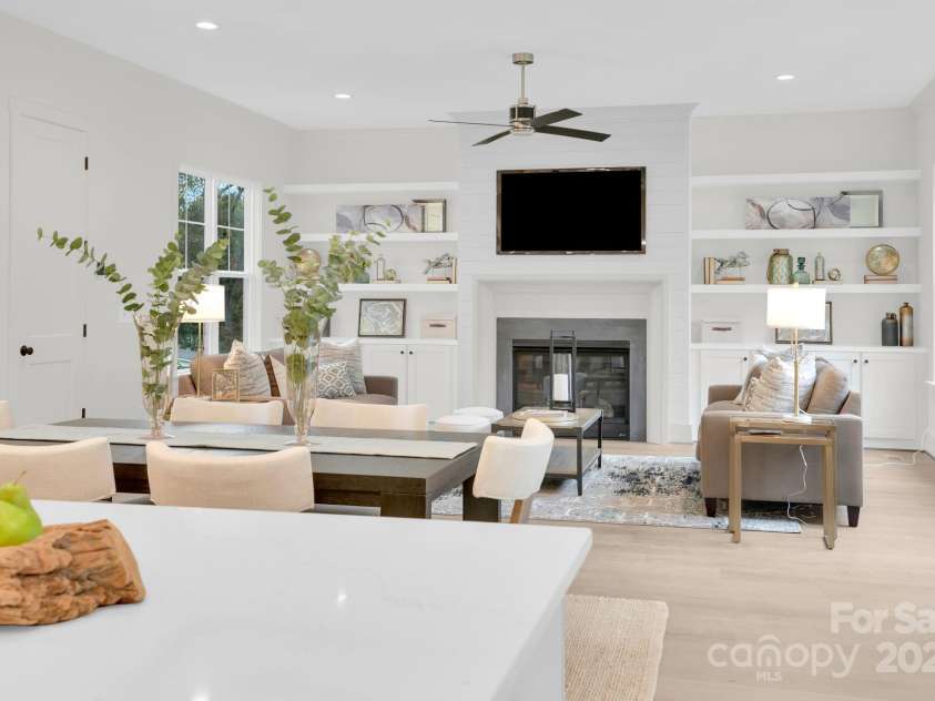 4918 Buckingham Drive, Charlotte, NC 28209.  MLS# CAR4306758, YatesRealty ID 2795. 