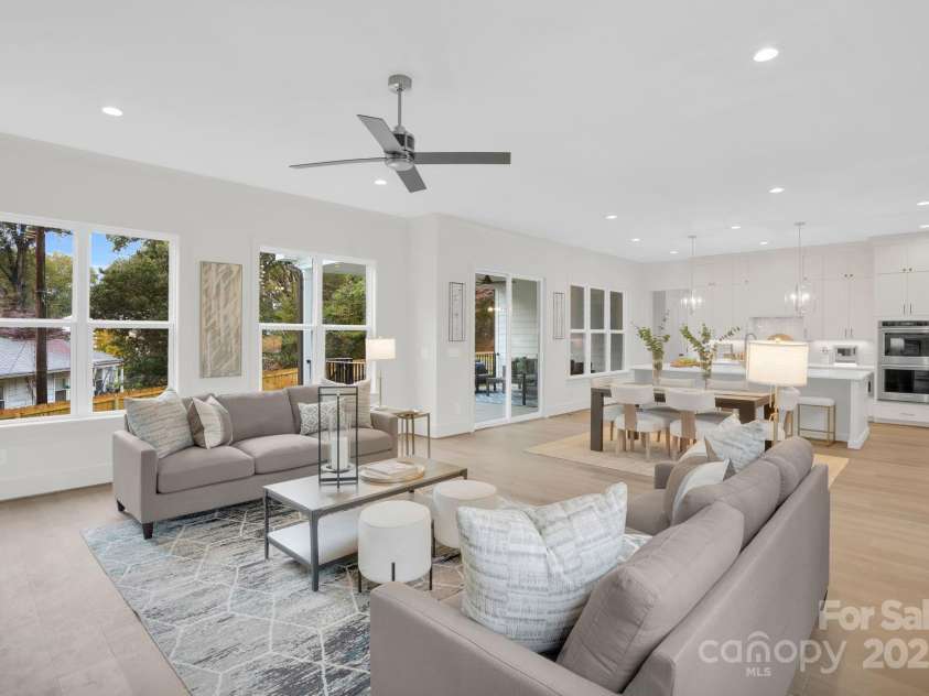 4918 Buckingham Drive, Charlotte, NC 28209.  MLS# CAR4306758, YatesRealty ID 2795. 