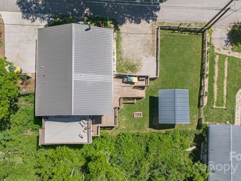 54 Vine Street, Asheville, NC 28804.  MLS# CAR4283622, YatesRealty ID 27951. 