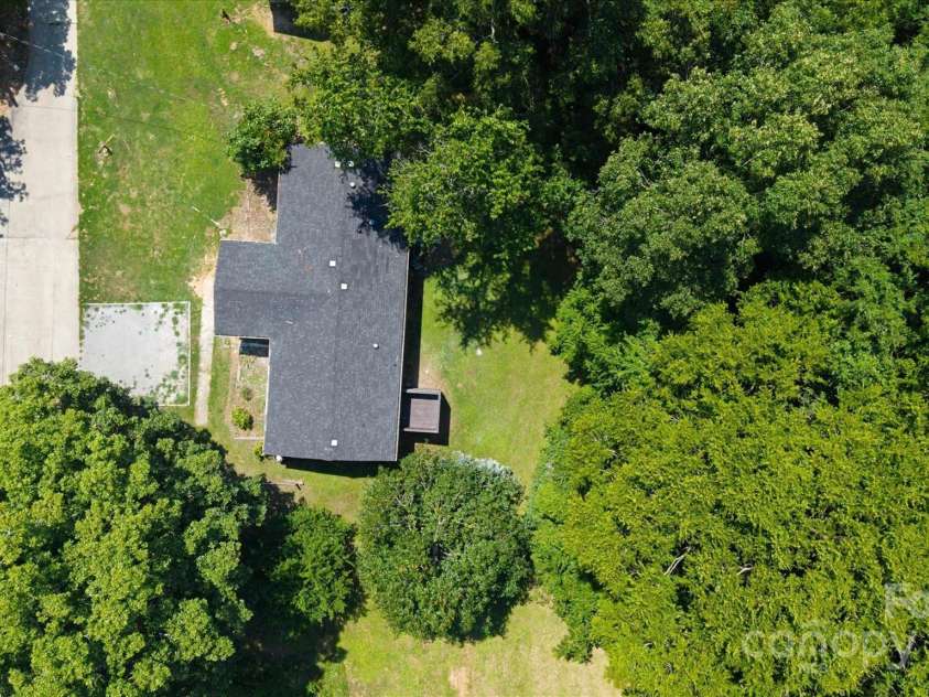 141 Lewis Street, Mount Gilead, NC 27306.  MLS# CAR4248799, YatesRealty ID 27952. 