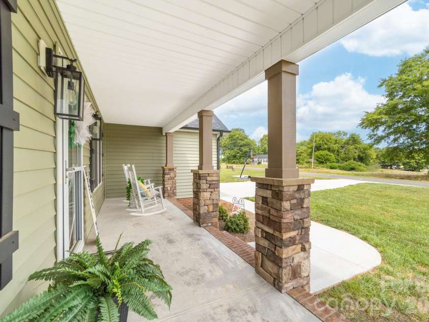 3167 Paul Elmore Road, Lincolnton, NC 28092.  MLS# CAR4375785, YatesRealty ID 27952. 