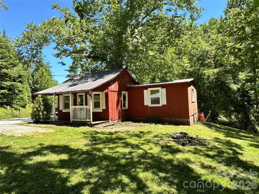 36 Range Road, Etowah, NC 28729.  MLS# CAR4390019, YatesRealty ID 27953. 