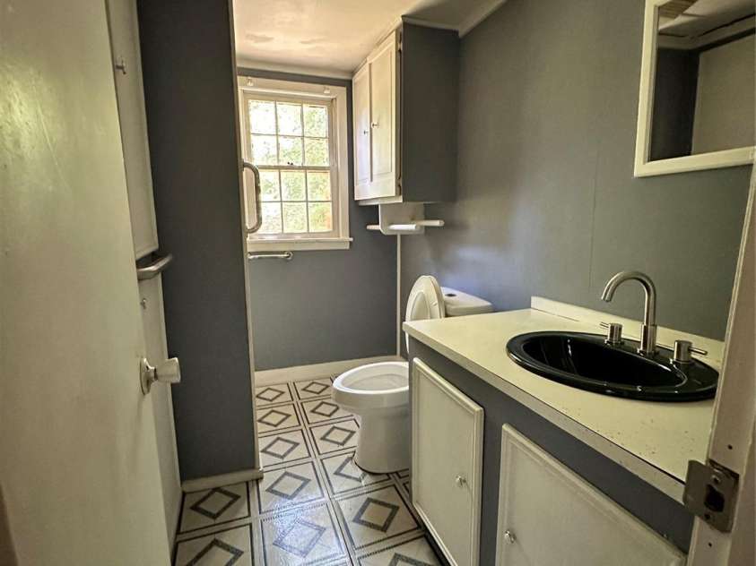 36 Range Road, Etowah, NC 28729.  MLS# CAR4390019, YatesRealty ID 27953. Bathroom