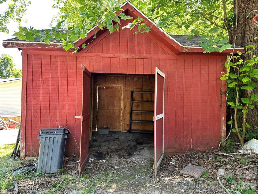 36 Range Road, Etowah, NC 28729.  MLS# CAR4390019, YatesRealty ID 27953. Storage shed/workshop