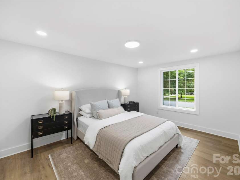 5903 Carpenter Drive, Charlotte, NC 28226.  MLS# CAR4388305, YatesRealty ID 27954. Primary bedroom on the upper level.