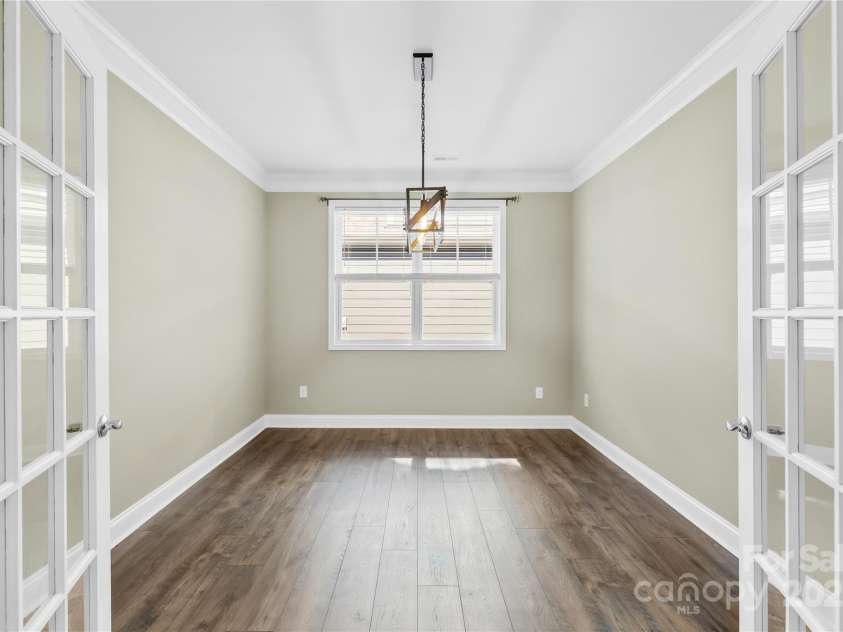 201 Hanks Bluff Drive, Mooresville, NC 28117.  MLS# CAR4273900, YatesRealty ID 27955. 