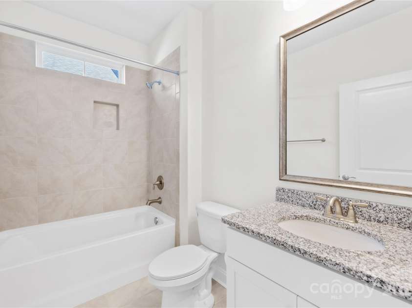 201 Hanks Bluff Drive, Mooresville, NC 28117.  MLS# CAR4273900, YatesRealty ID 27955. 