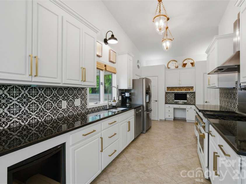 405 Timber Lane, Weddington, NC 28104.  MLS# CAR4374540, YatesRealty ID 27955. 