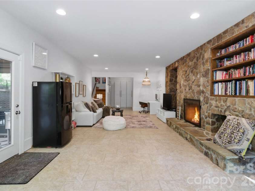 405 Timber Lane, Weddington, NC 28104.  MLS# CAR4374540, YatesRealty ID 27955. 