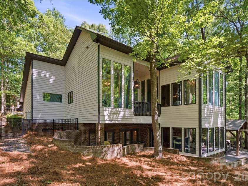 405 Timber Lane, Weddington, NC 28104.  MLS# CAR4374540, YatesRealty ID 27955. 