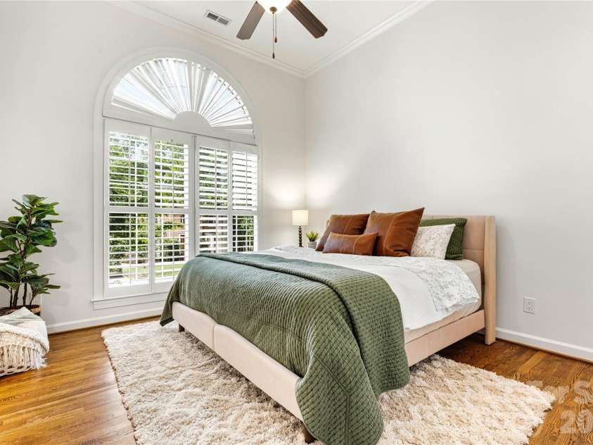5028 Foxbriar Trail, Charlotte, NC 28269.  MLS# CAR4380862, YatesRealty ID 27956. Guest Room/Office