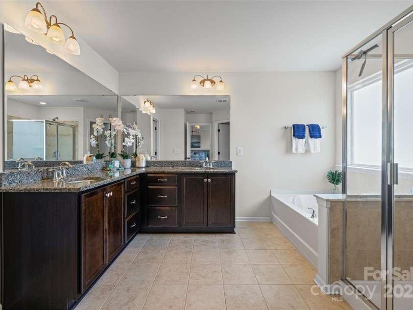 958 Skywater Drive, Fort Mill, SC 29715.  MLS# CAR4275843, YatesRealty ID 27956. 