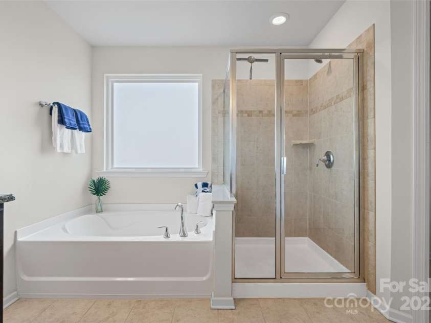 958 Skywater Drive, Fort Mill, SC 29715.  MLS# CAR4275843, YatesRealty ID 27956. 