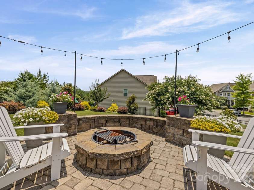 958 Skywater Drive, Fort Mill, SC 29715.  MLS# CAR4275843, YatesRealty ID 27956. 