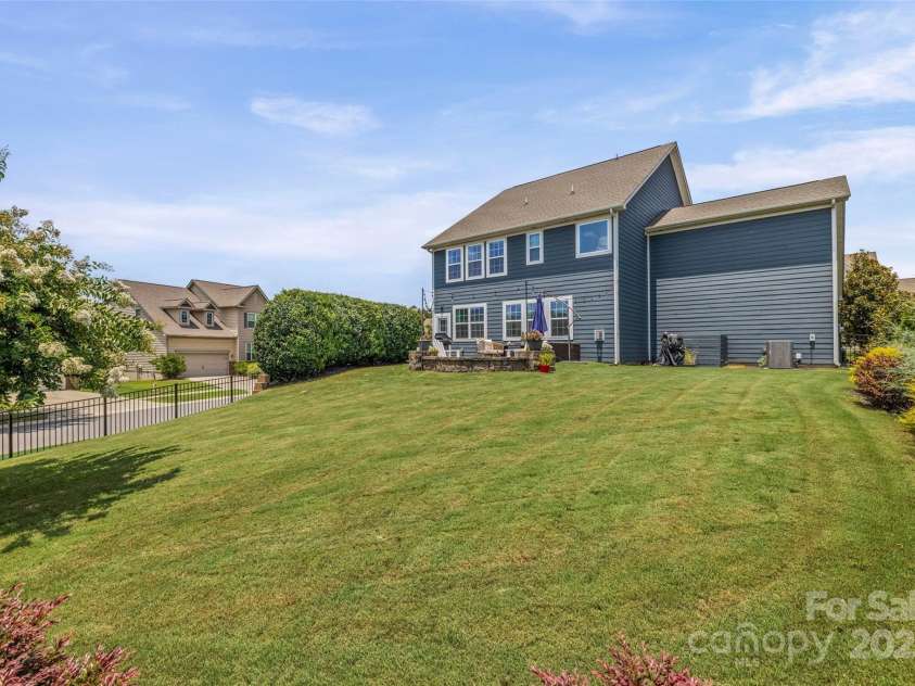 958 Skywater Drive, Fort Mill, SC 29715.  MLS# CAR4275843, YatesRealty ID 27956. 