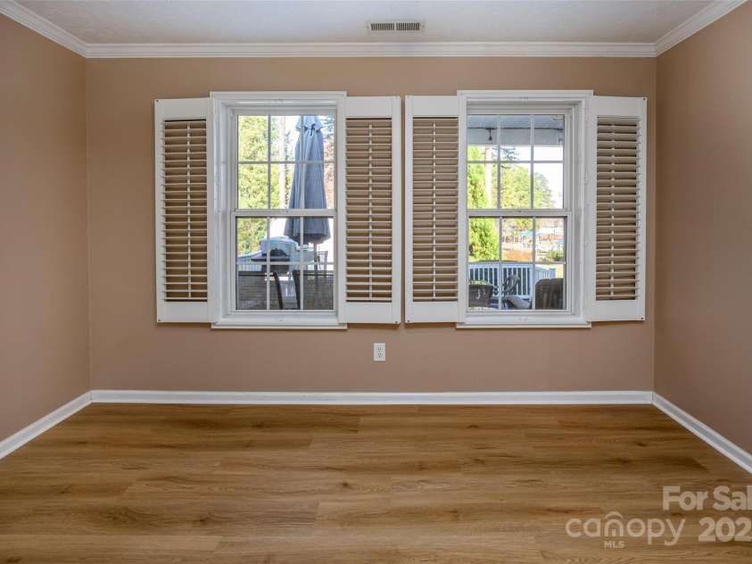 9372 Island Point Road, Sherrills Ford, NC 28673.  MLS# CAR4265031, YatesRealty ID 27957. Lakeside guest bedroom