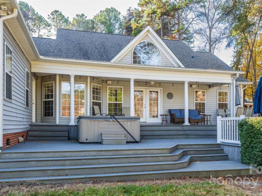 9372 Island Point Road, Sherrills Ford, NC 28673.  MLS# CAR4265031, YatesRealty ID 27957. Spacious outdoor entertaining