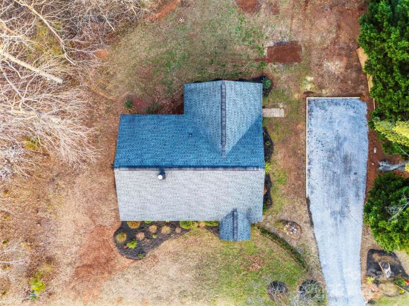 426 Holland Memorial Church Road, Bessemer City, NC 28016.  MLS# CAR4223023, YatesRealty ID 27958. 