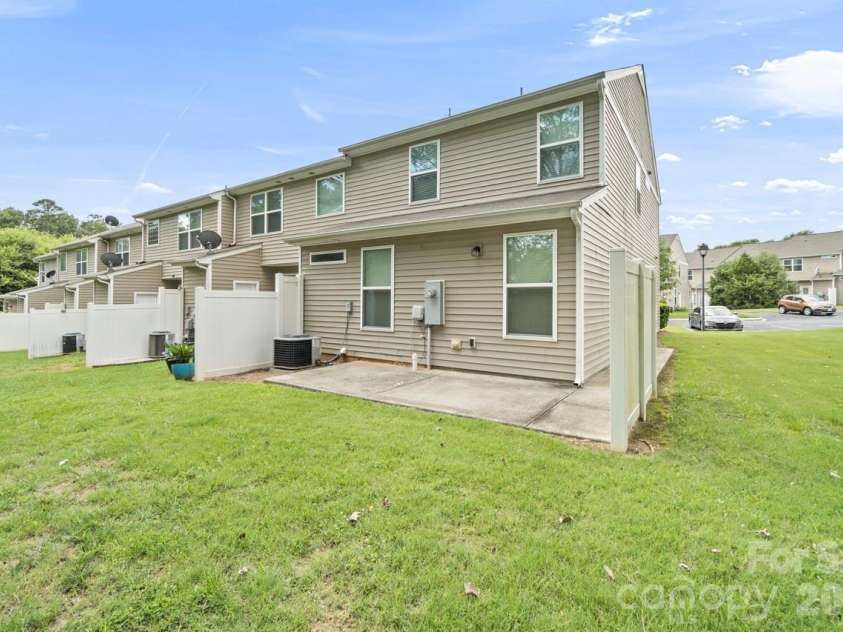 1880 Aston Mill Place, Charlotte, NC 28273.  MLS# CAR4388169, YatesRealty ID 27959. 