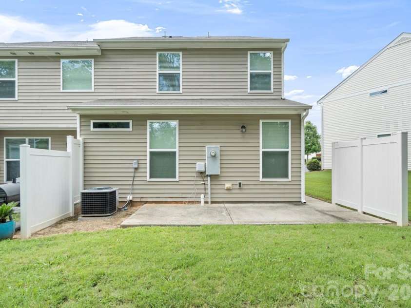1880 Aston Mill Place, Charlotte, NC 28273.  MLS# CAR4388169, YatesRealty ID 27959. 