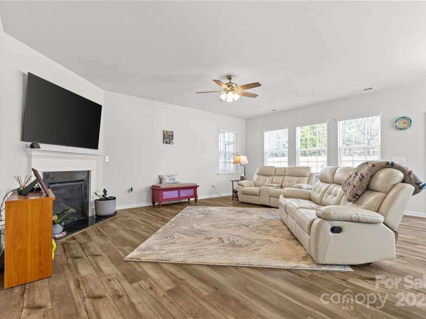 2953 Findley Road, Statesville, NC 28625.  MLS# CAR4235231, YatesRealty ID 2796. 